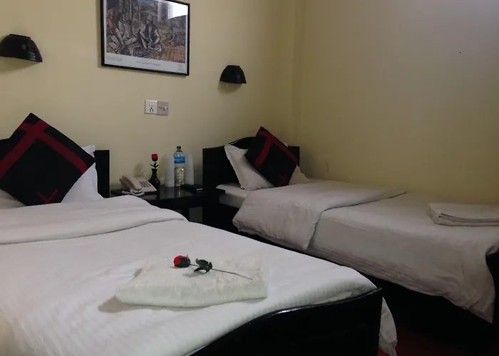 Buddha Land Hotel 2*