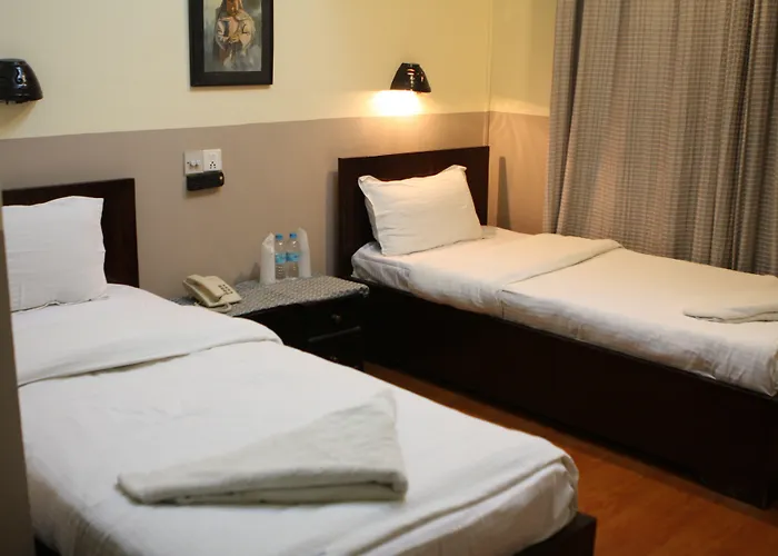 Buddha Land Hotel 2*