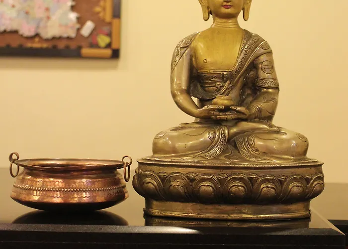 Hotel Buddha Land 2*